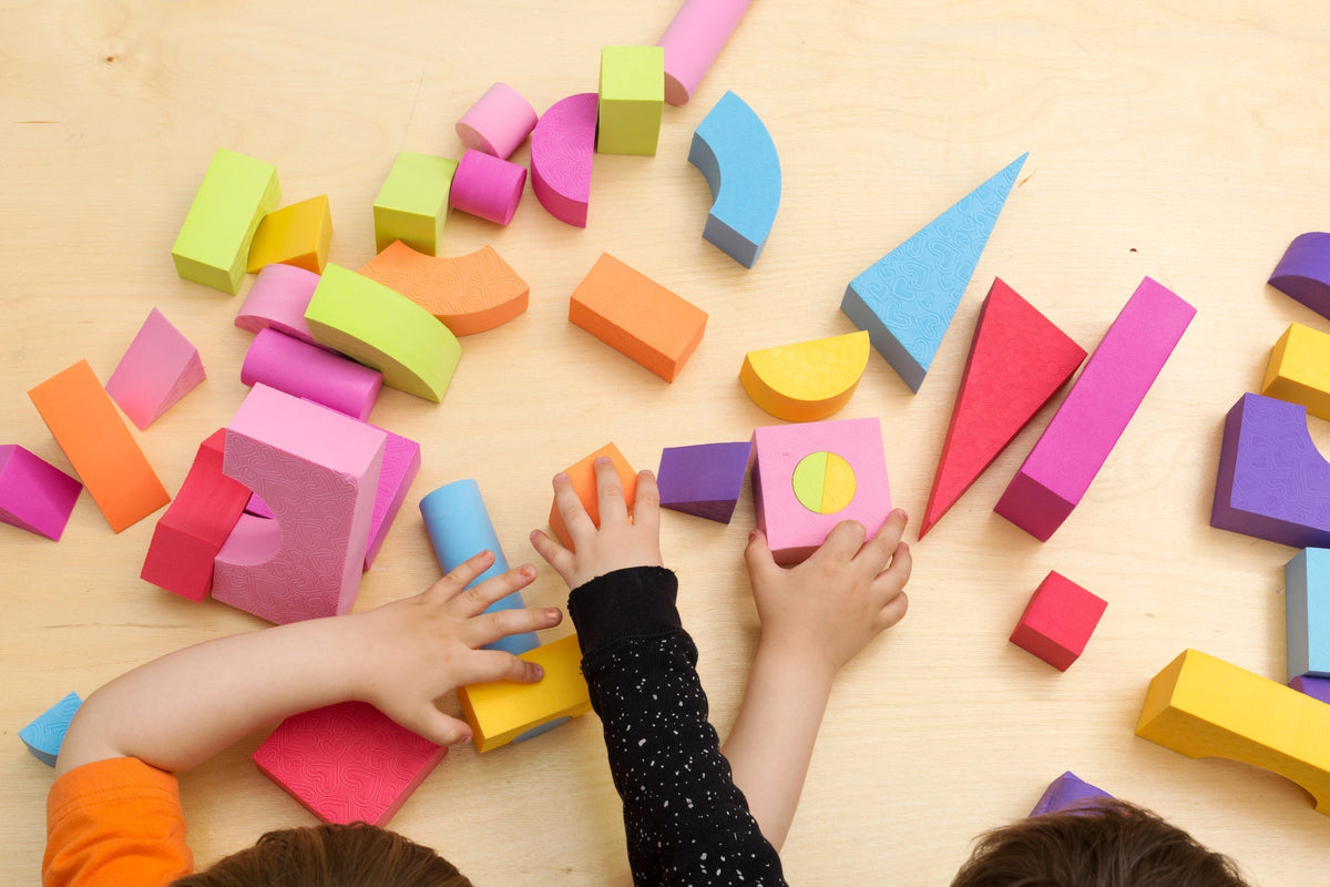 Building Blocks & Magnetic Tiles