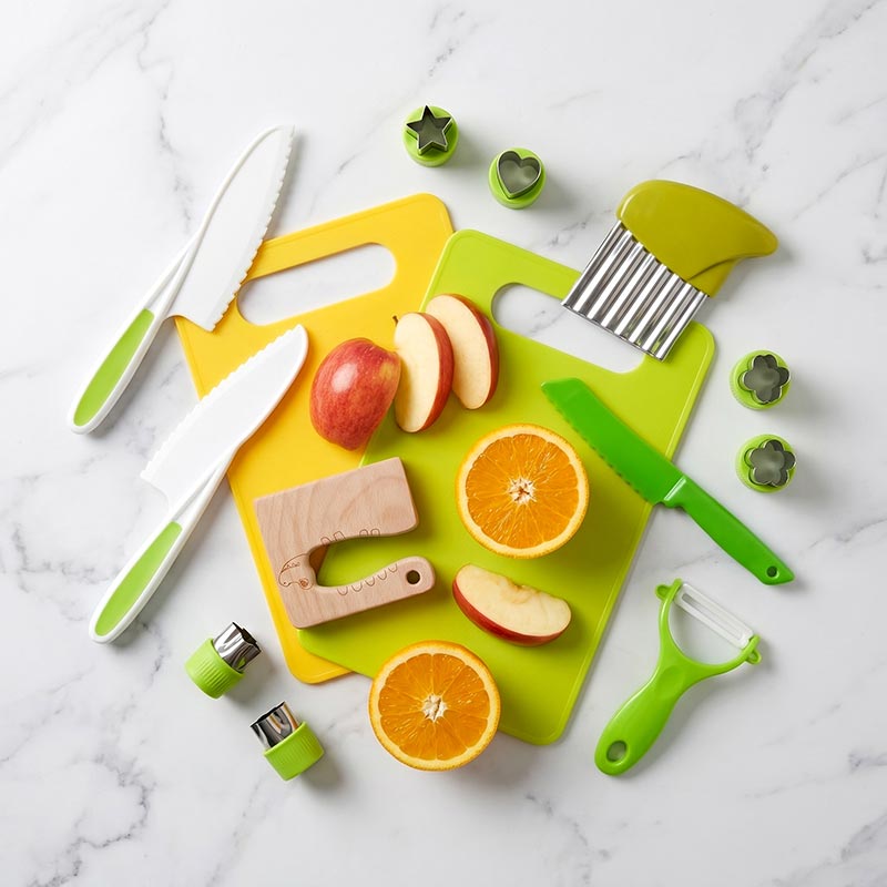 Kids cooking set with kid-safe knives and cutting board – view 9